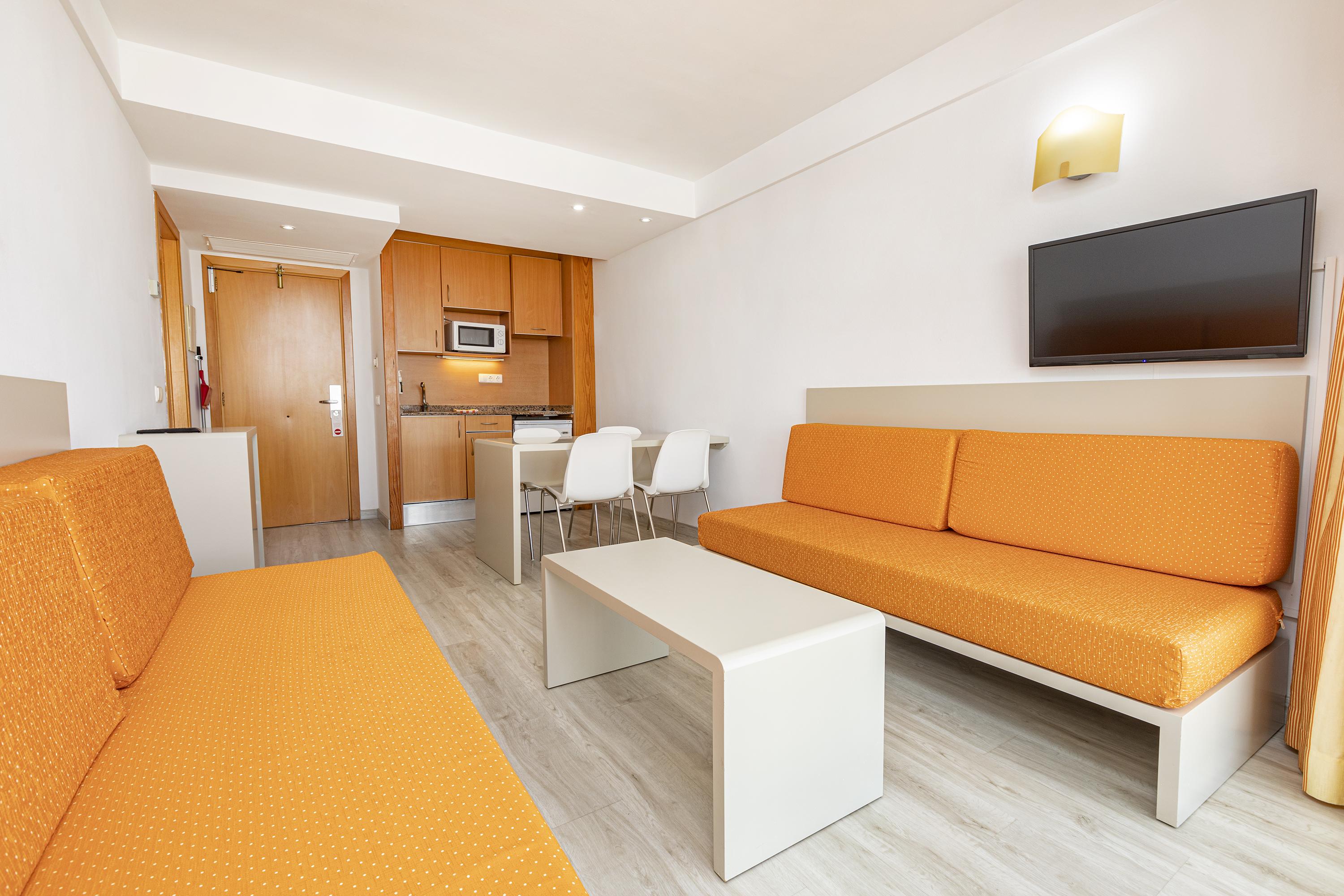Playa Aparthotel 3*