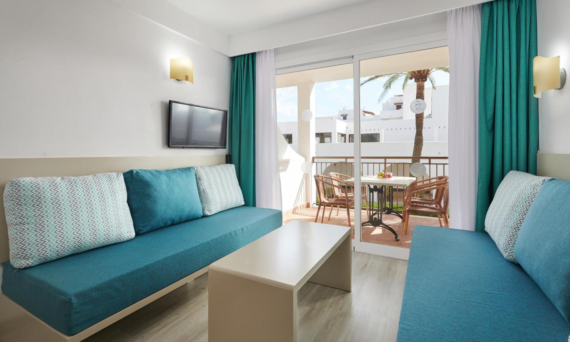 Playa Aparthotel 3*